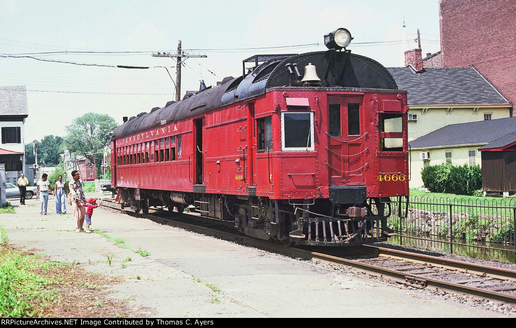 Ex-PRR 4666, "Doodlebug," #2 of 2, 1976